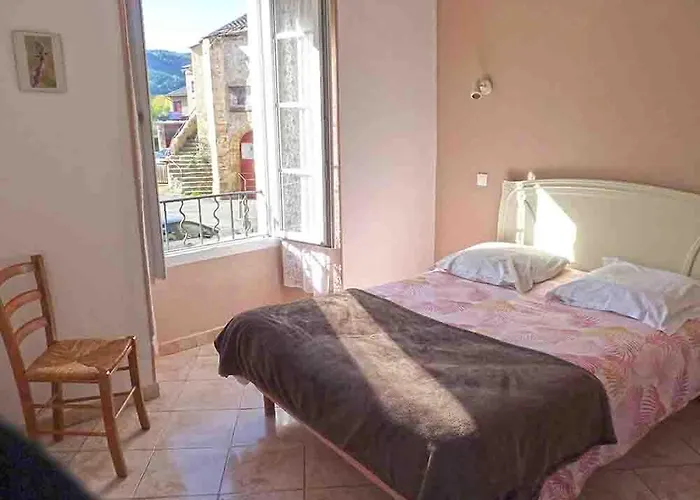 Restaurant Des Voyageurs * Nant