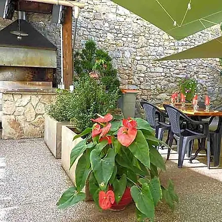 Restaurant Des Voyageurs * Nant